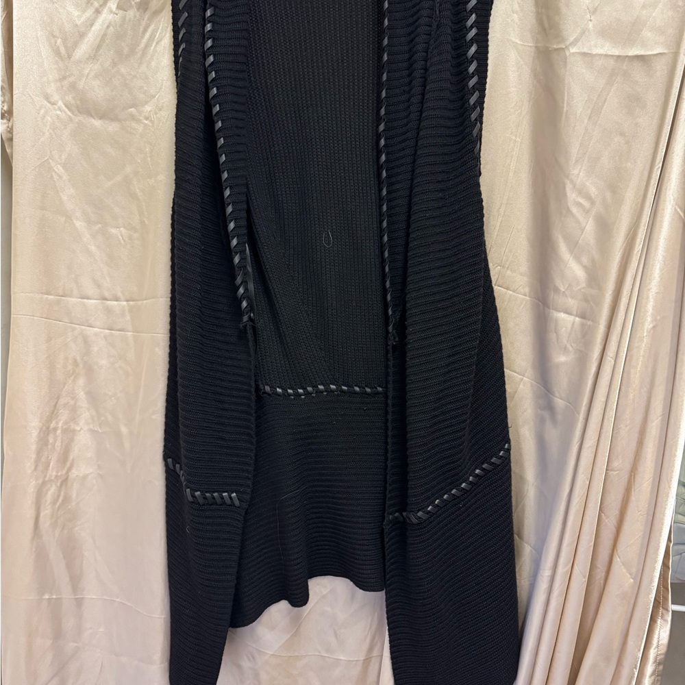 White House Black Market Black Open-Front Cardigan with Geometric Stitching